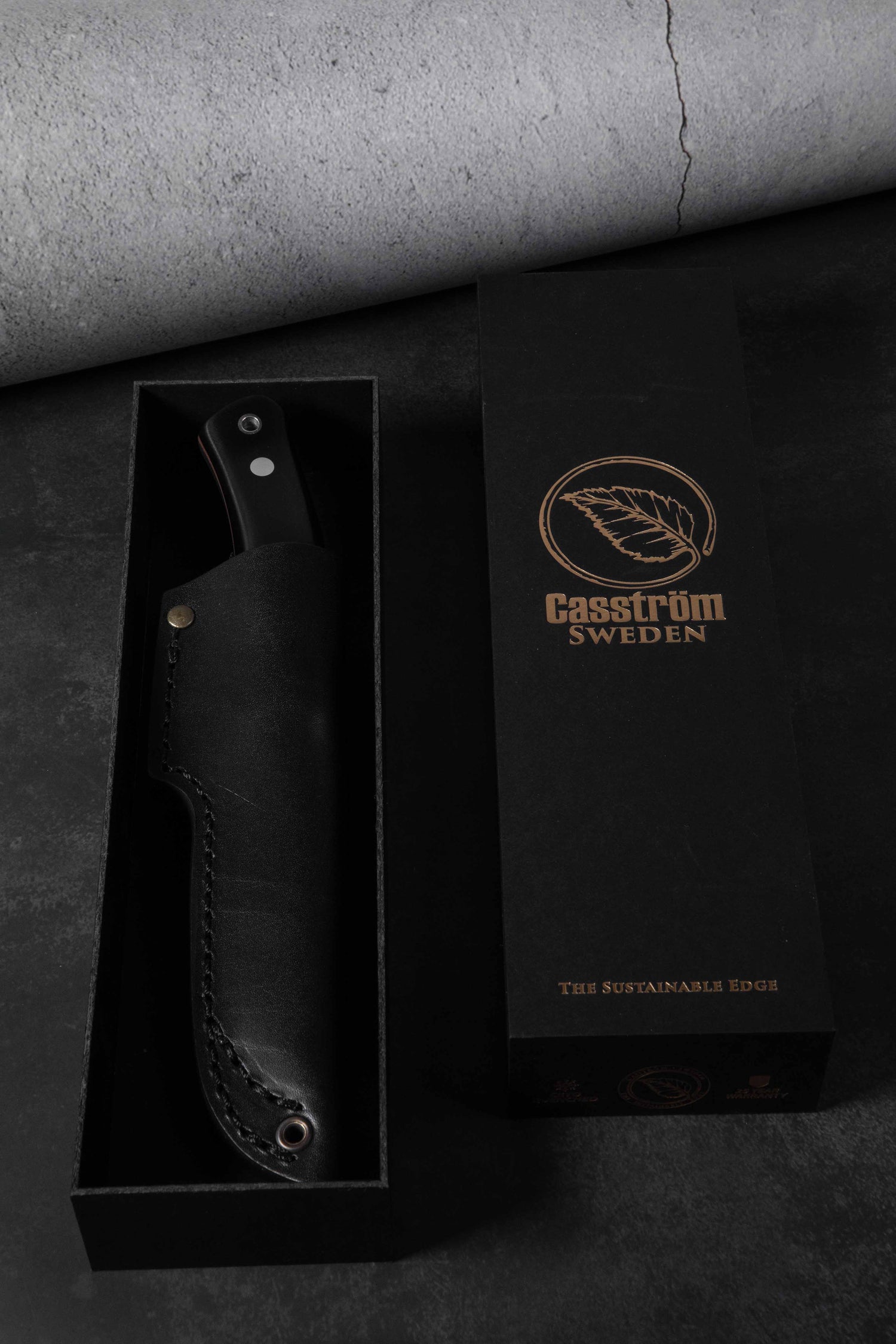 No.10 SFK, Black micarta, Stainless, Leather