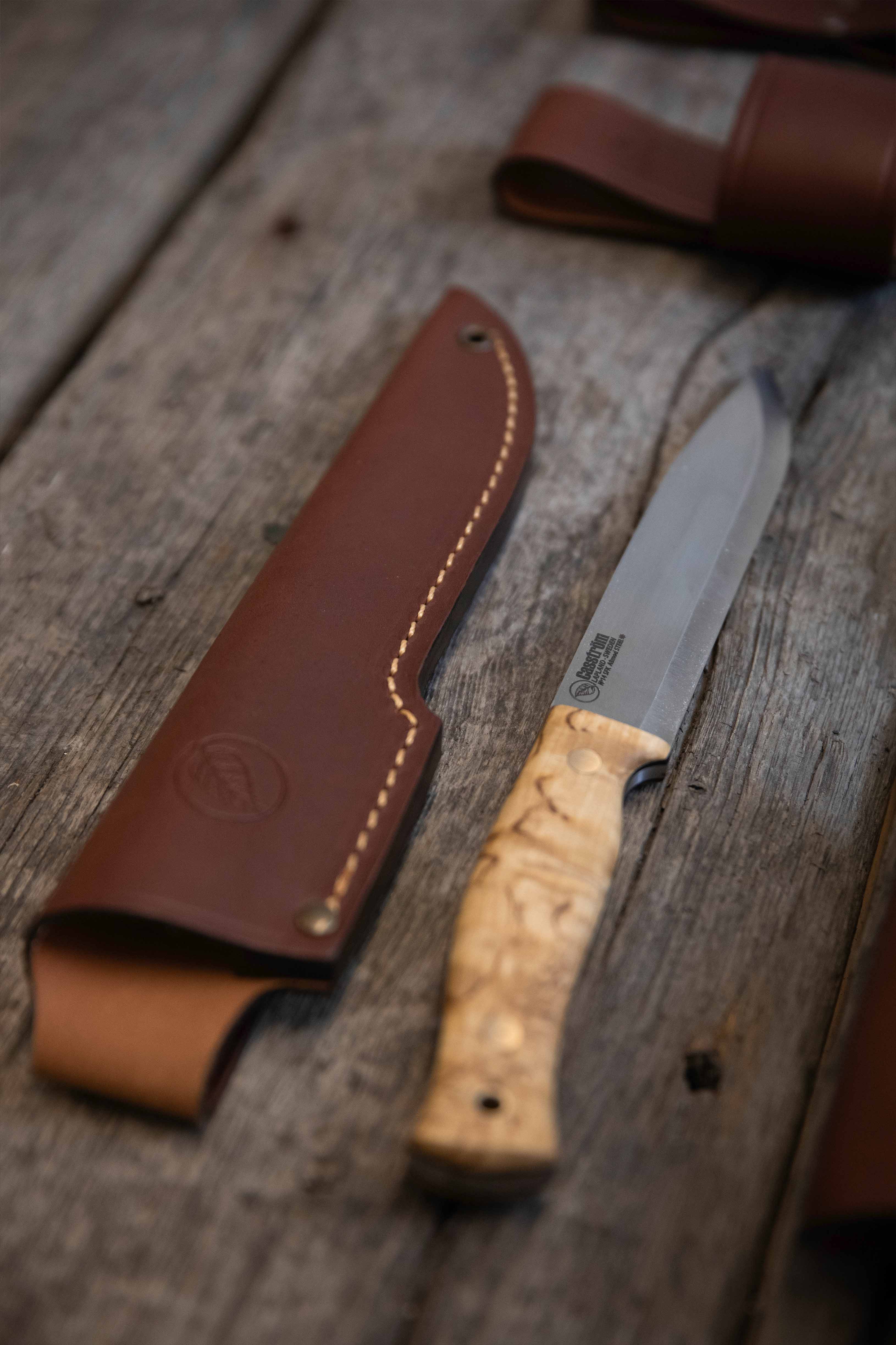 No.14 SFK - large bushcraft and survival knife – Casström